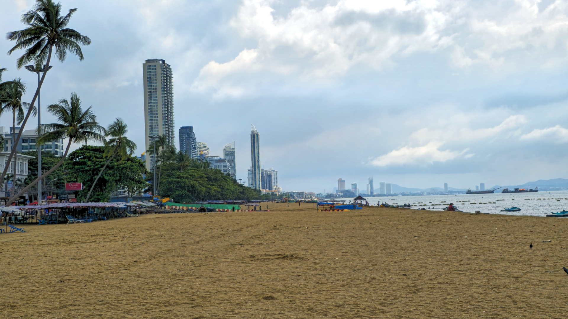 Thailand-Jomtien-Beach-Stephen-Abroad